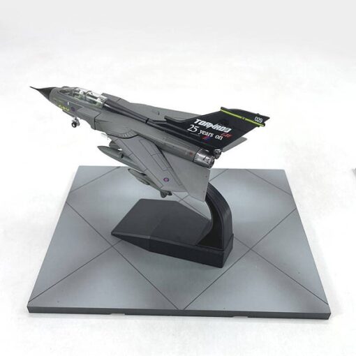 Panavia Tornado 1/100 Scale Model. 5