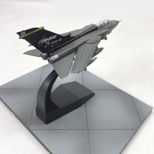 Panavia Tornado 1/100 Scale Model. 4