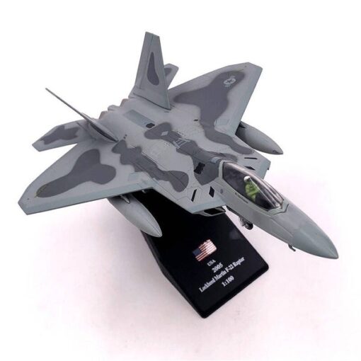 F22 Raptor 1/100 Scale Model. 3