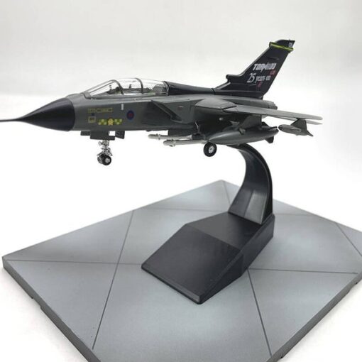 Panavia Tornado 1/100 Scale Model. 3